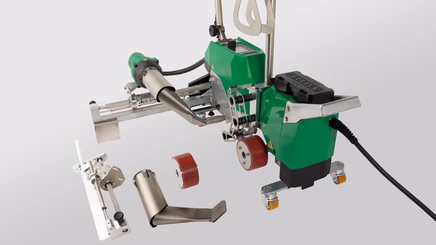Leister VARIANT 704, cambio fácil entre soldadura con cinta antivandalismo y soldadura por solape gracias al diseño modular